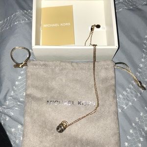 100% Authentic Michael Kors 3 ring necklace